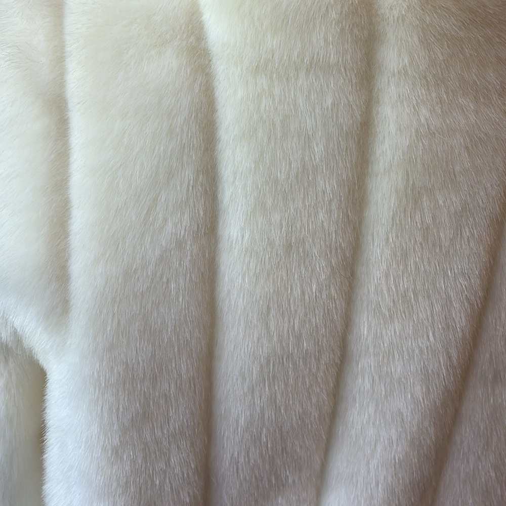 Dennis basso faux fur coat - Picture 5 of 8